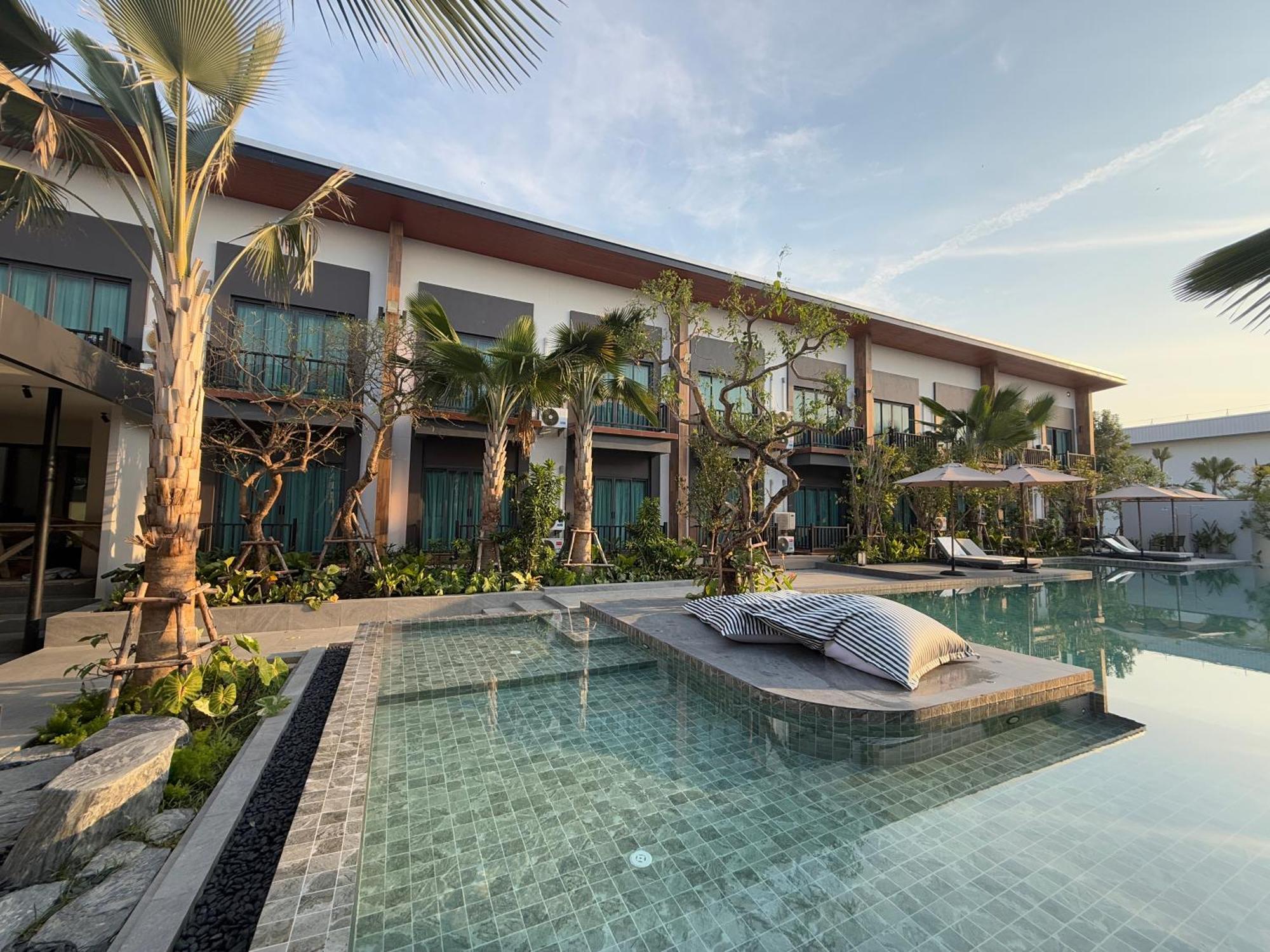 The Rest Hotel - ประจวบ Prachuap Khiri Khan Exterior foto